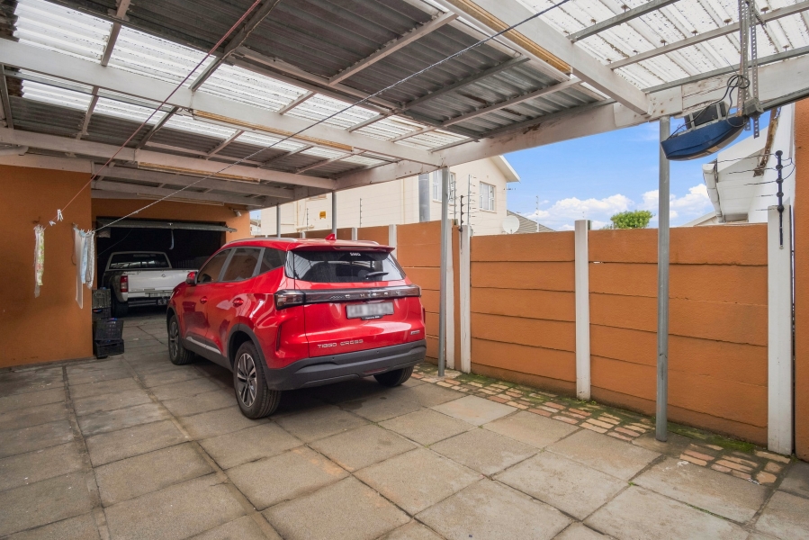 3 Bedroom Property for Sale in Pinati Western Cape